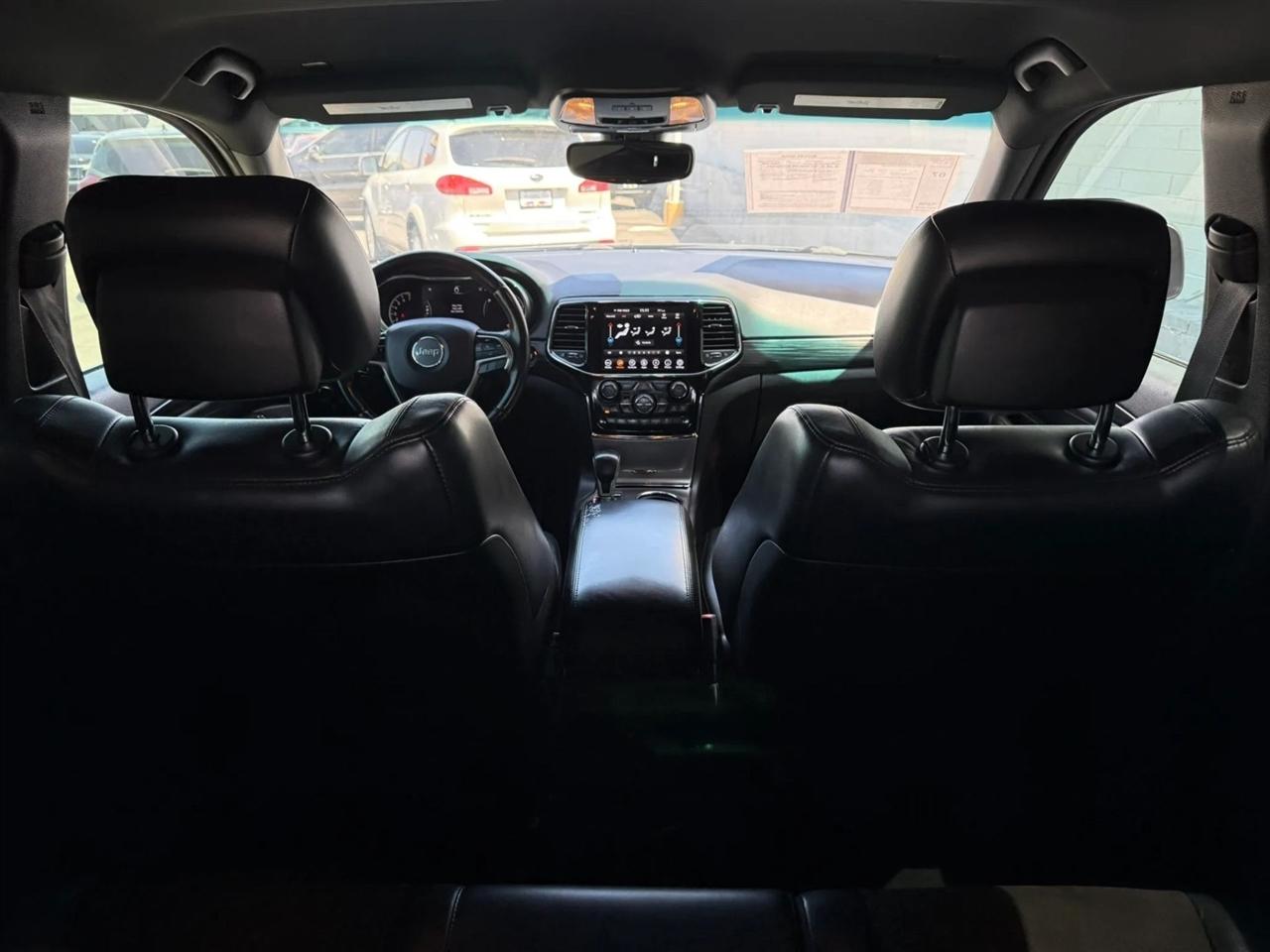 Jeep Grand Cherokee Laredo 2WD 2020