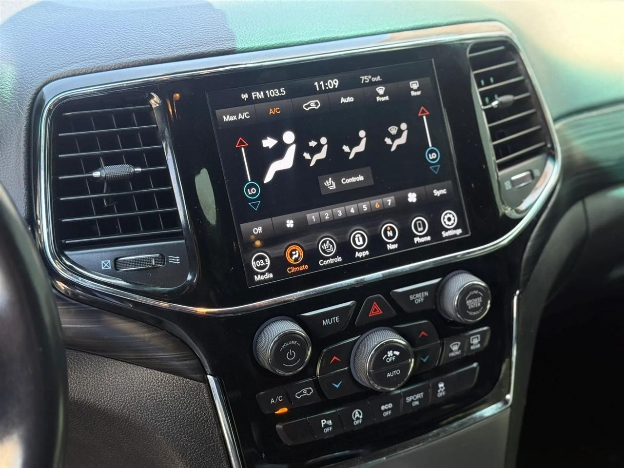 Jeep Grand Cherokee Laredo 2WD 2020