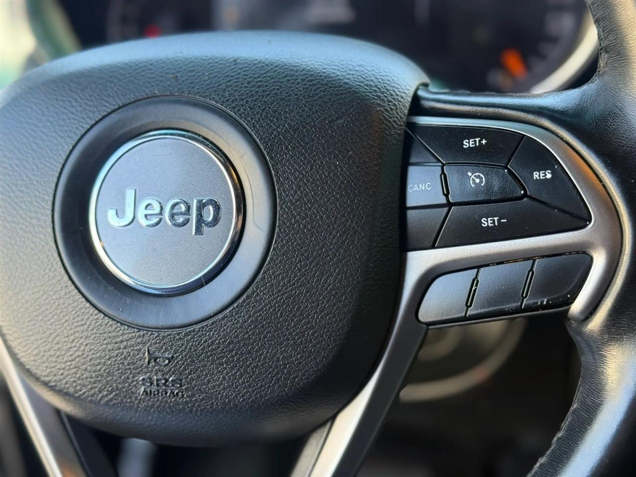 Jeep Grand Cherokee Laredo 2WD 2020