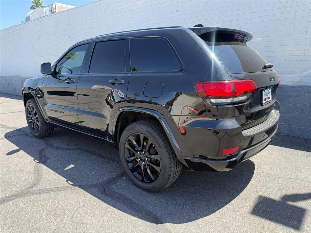 Jeep Grand Cherokee Laredo 2WD 2020