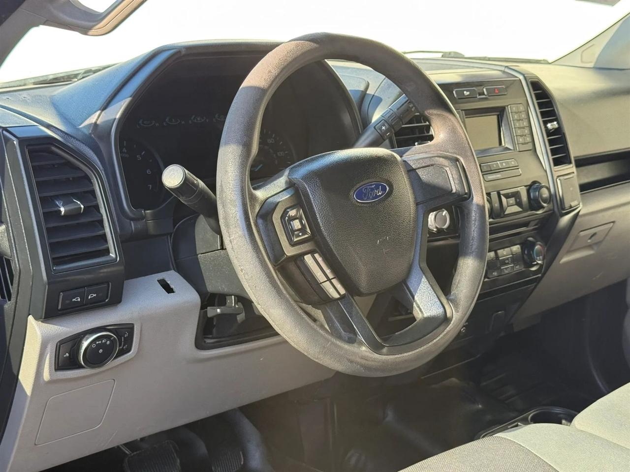 Ford F-150 XL SuperCrew 5.5-ft. Bed 4WD 2015