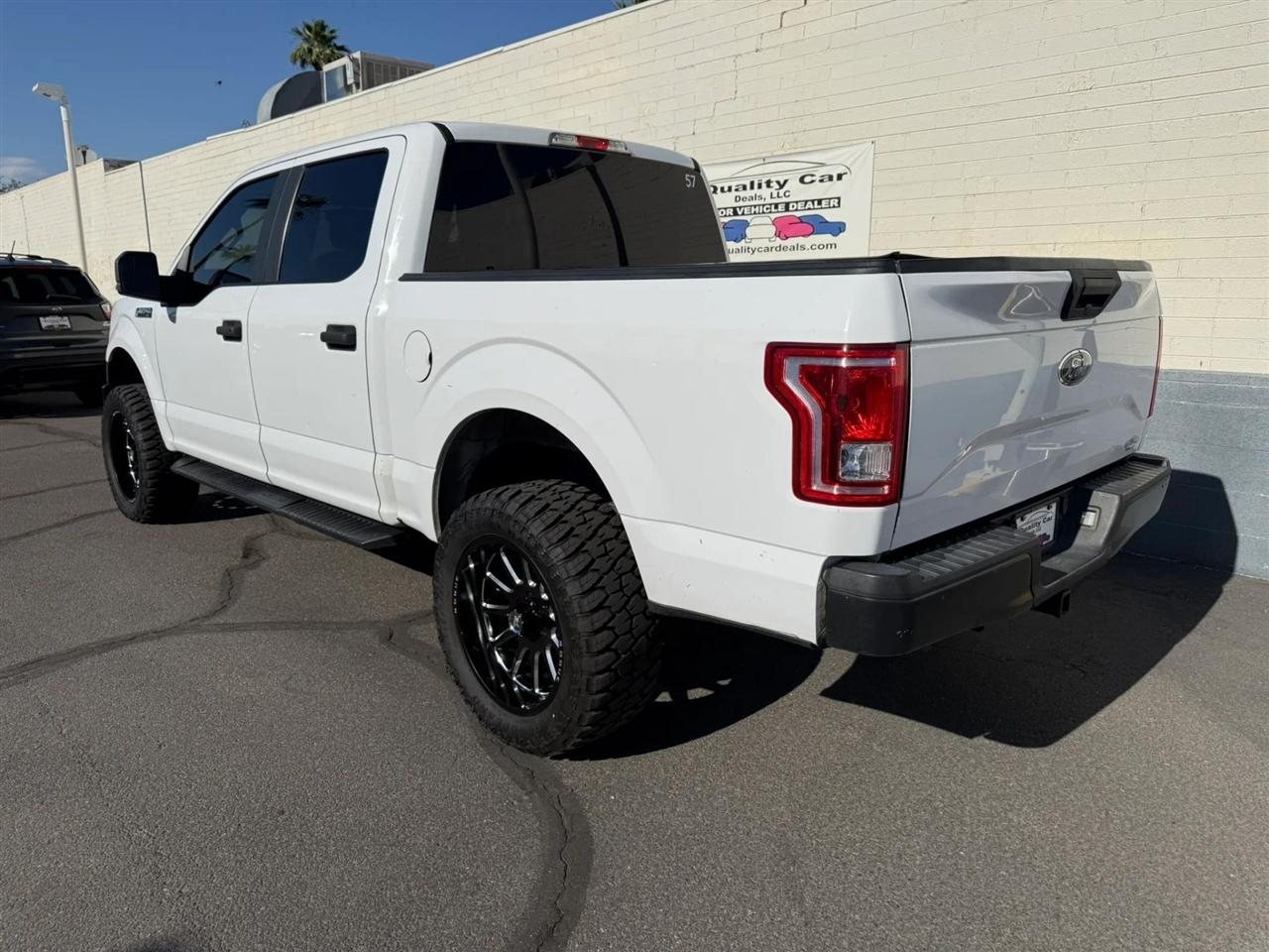 Ford F-150 XL SuperCrew 5.5-ft. Bed 4WD 2015