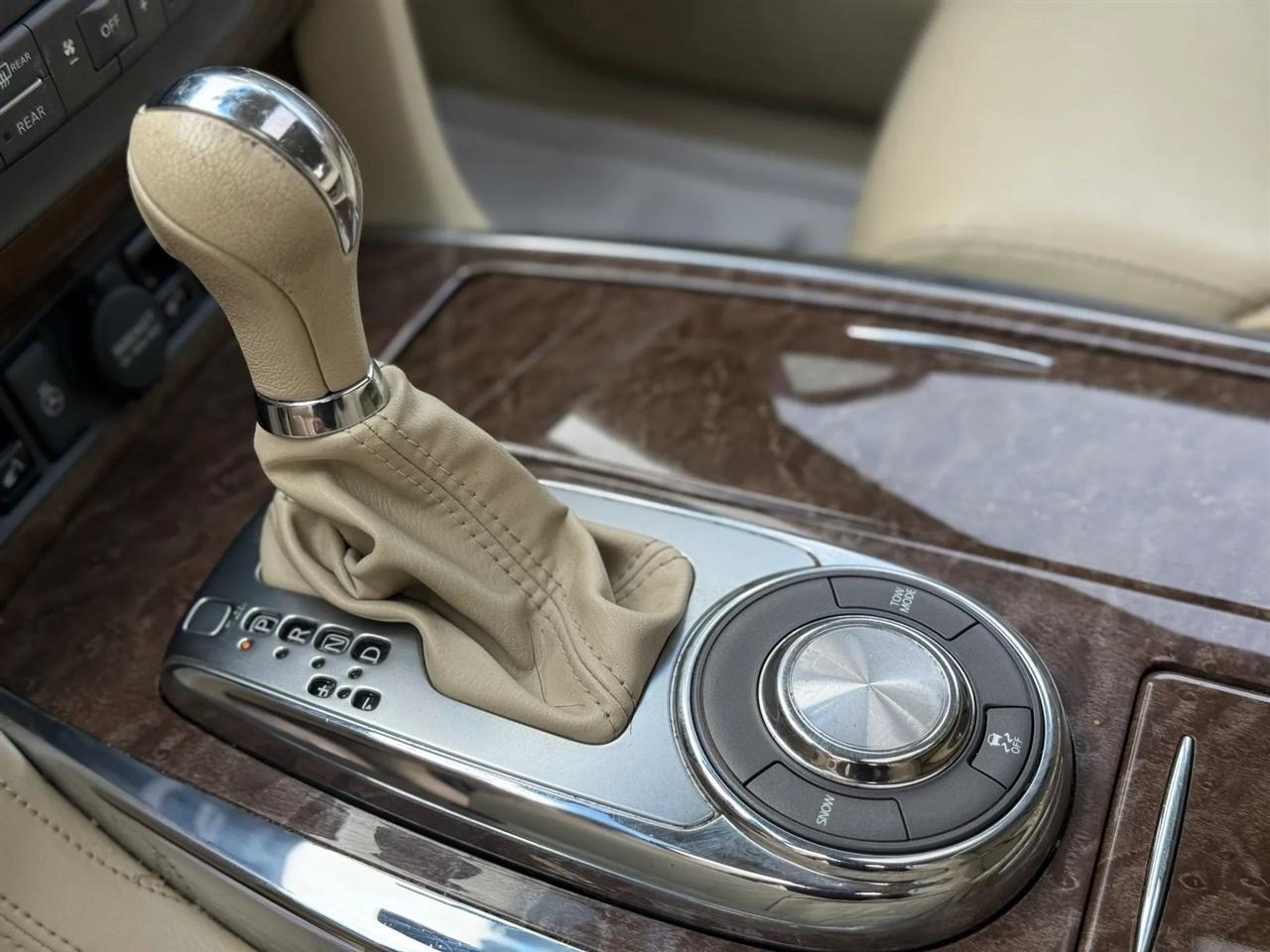 Infiniti QX80 2WD 2015