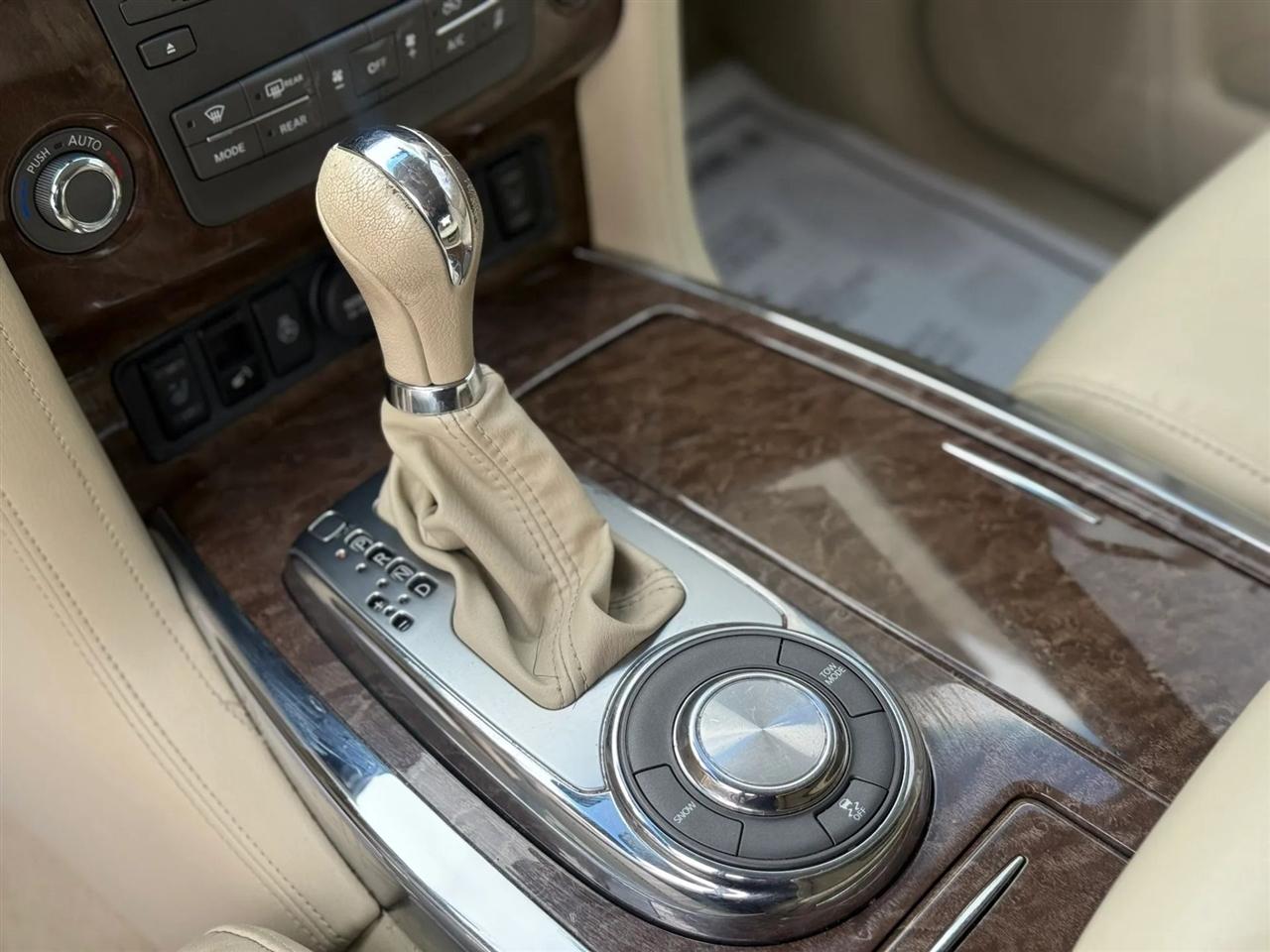 Infiniti QX80 2WD 2015