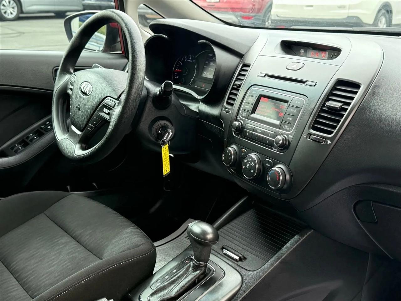 Kia Forte LX w/Popular Package 2016