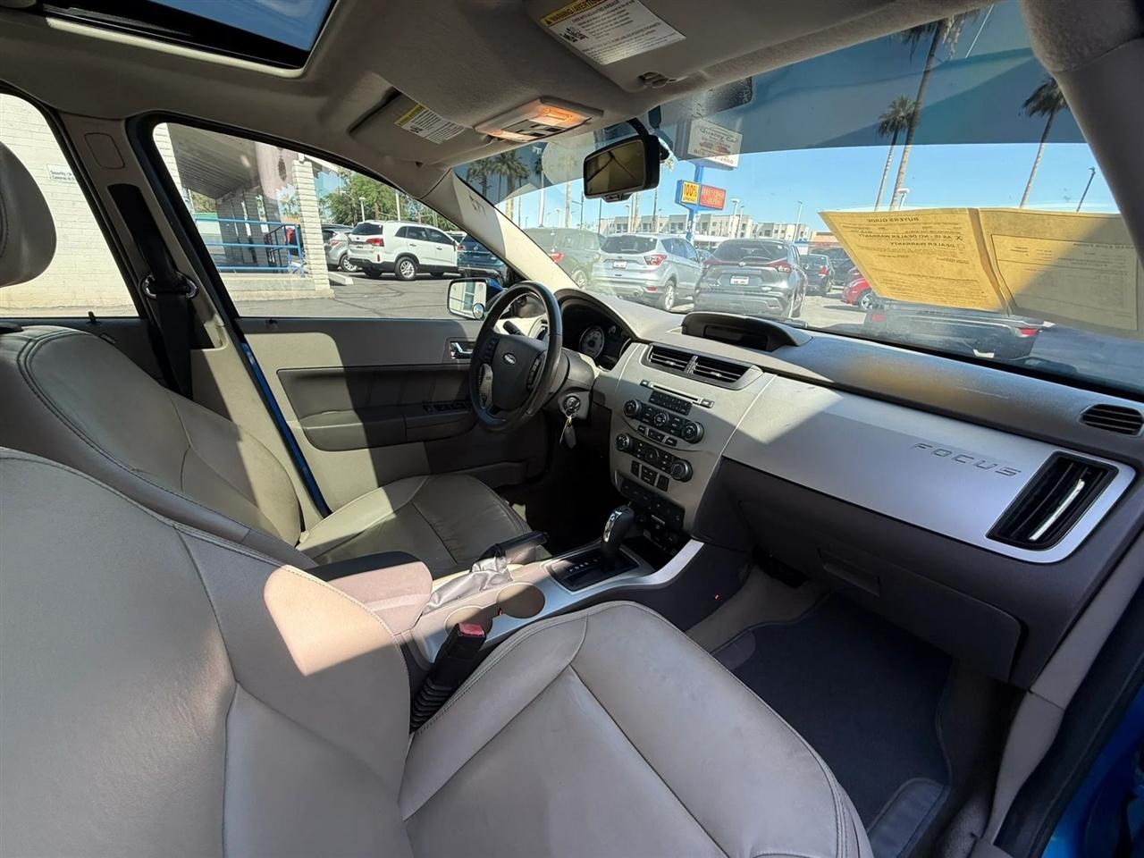 Ford Focus SES Sedan 2010