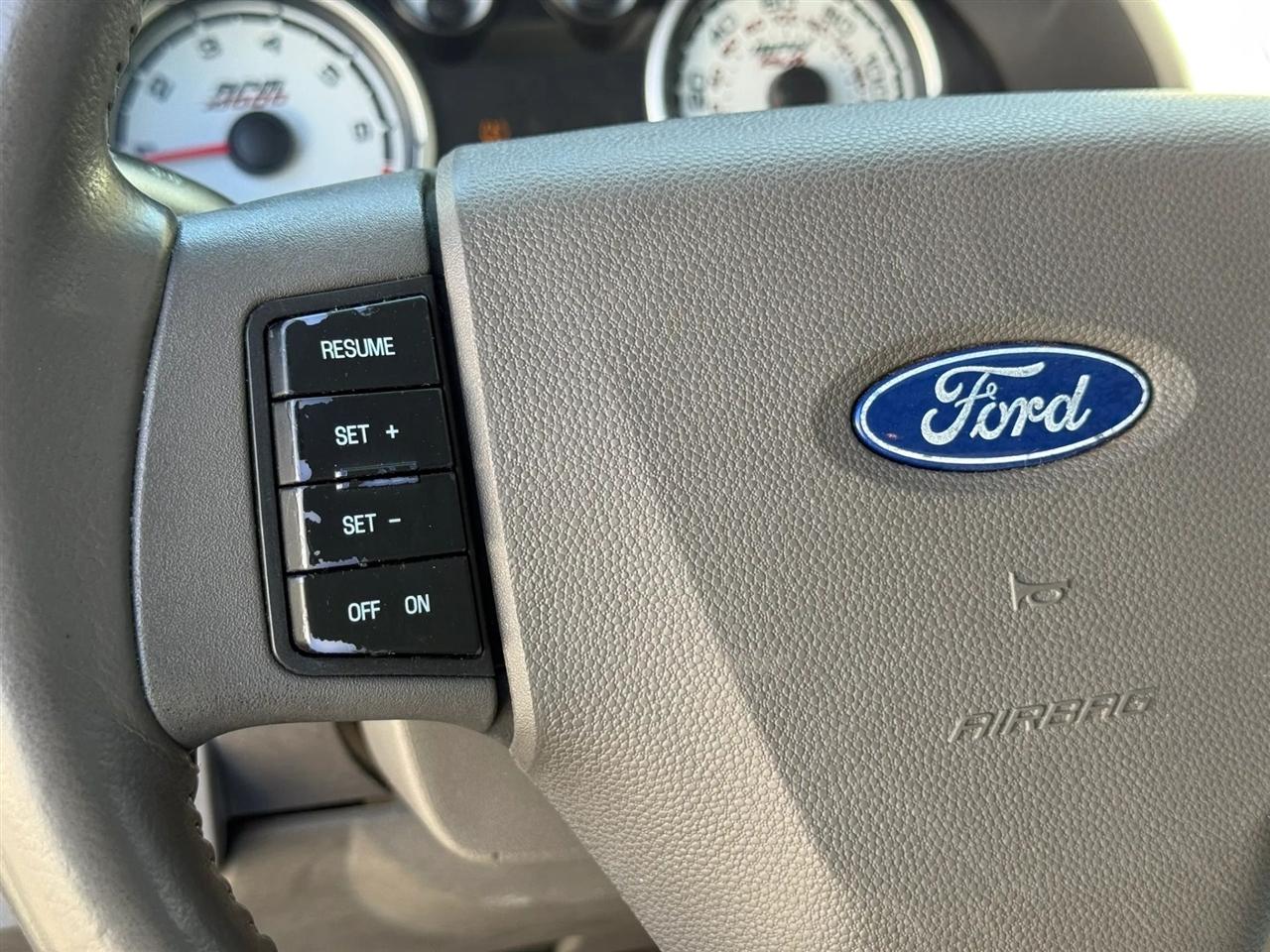 Ford Focus SES Sedan 2010