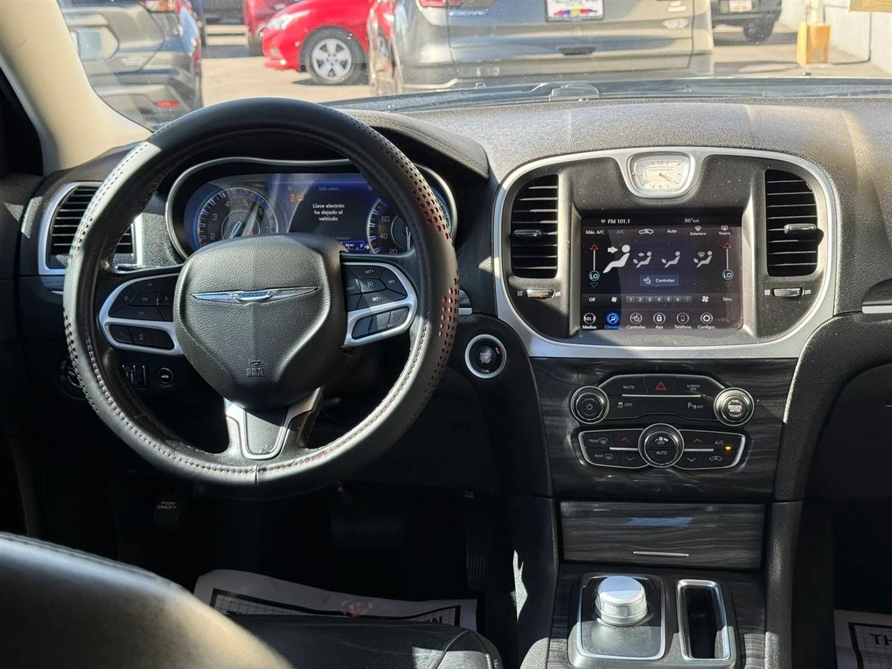 Chrysler 300 Touring L 2022