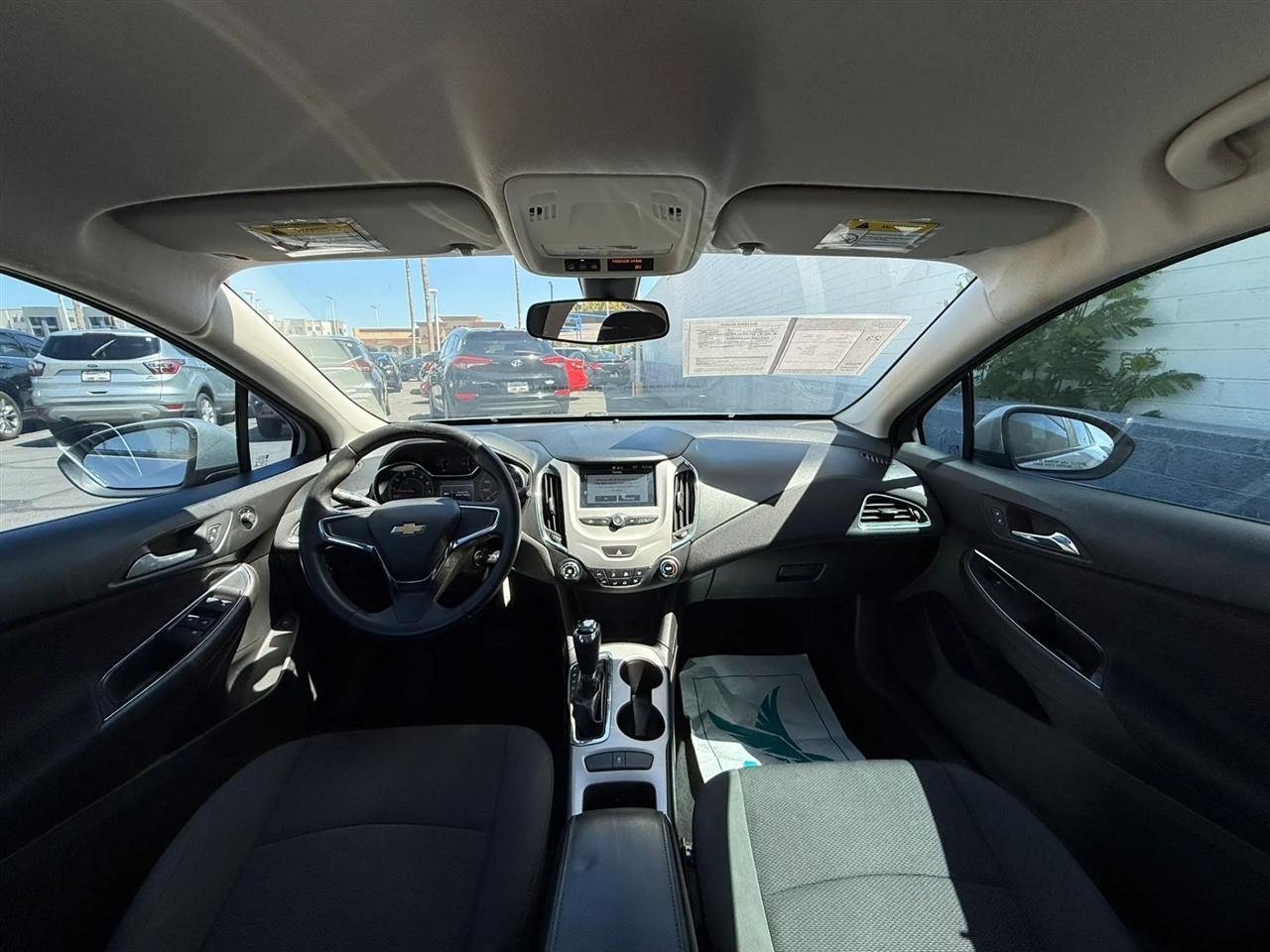 Chevrolet Cruze LS Auto 2017