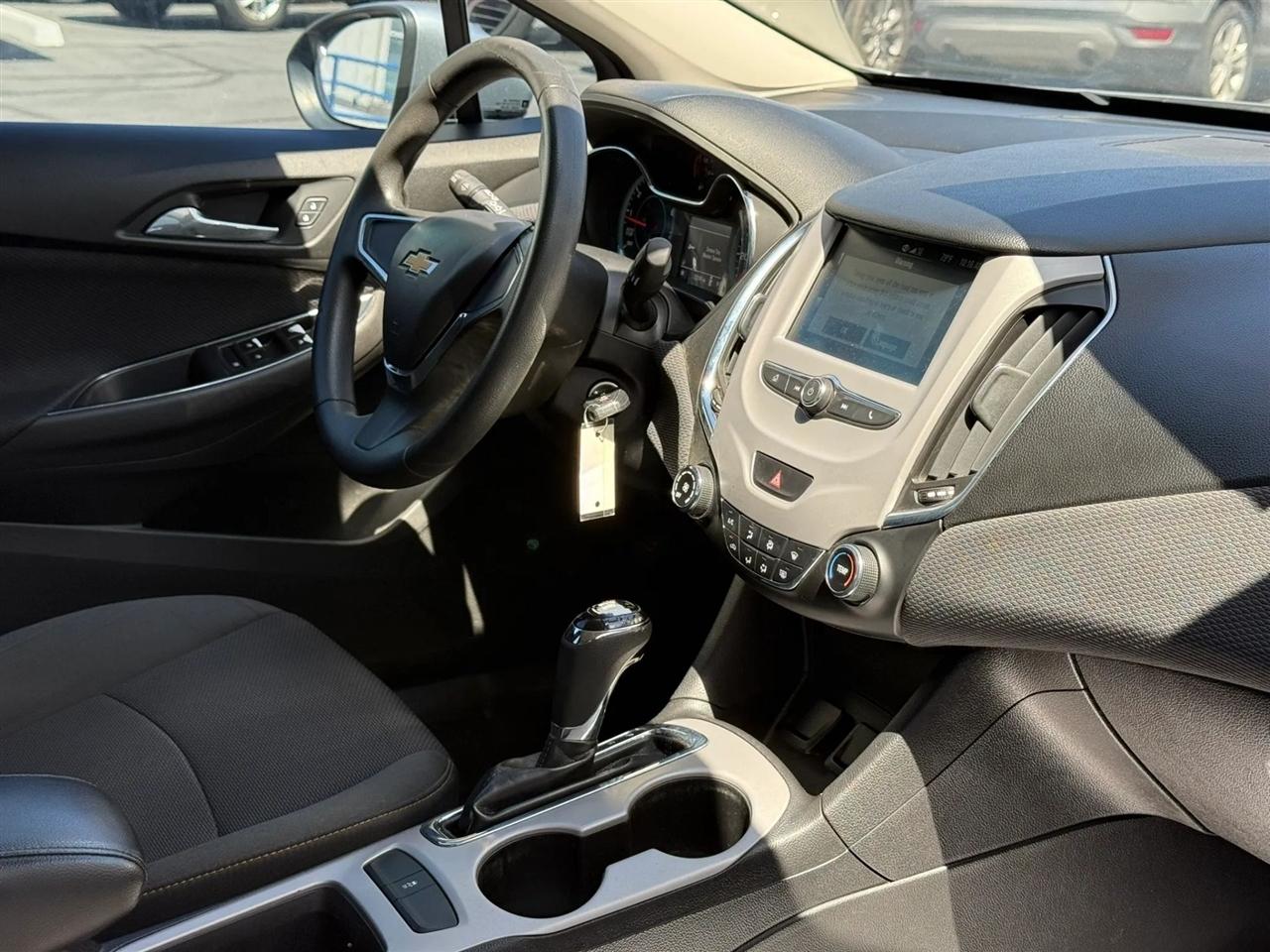 Chevrolet Cruze LS Auto 2017
