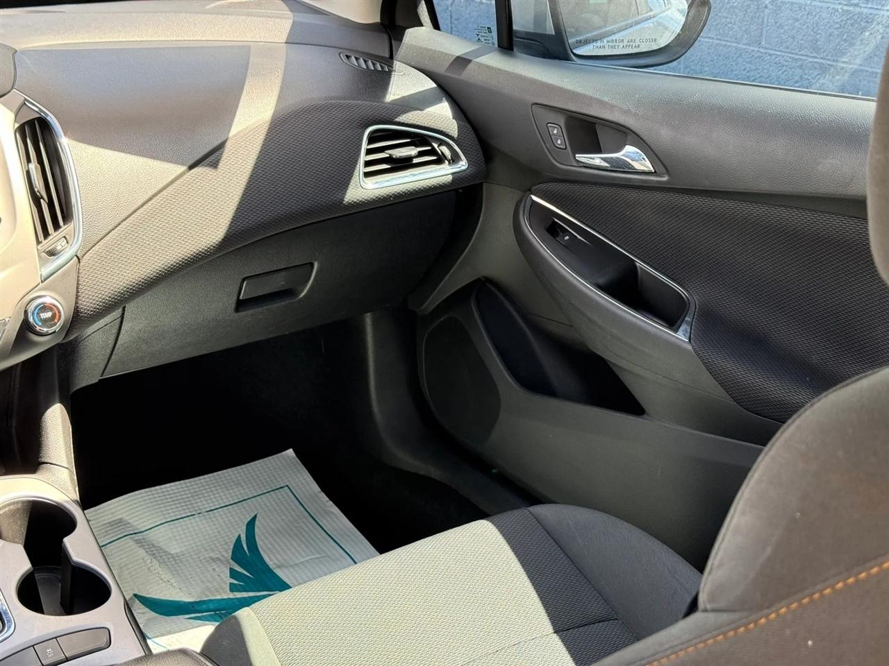 Chevrolet Cruze LS Auto 2017