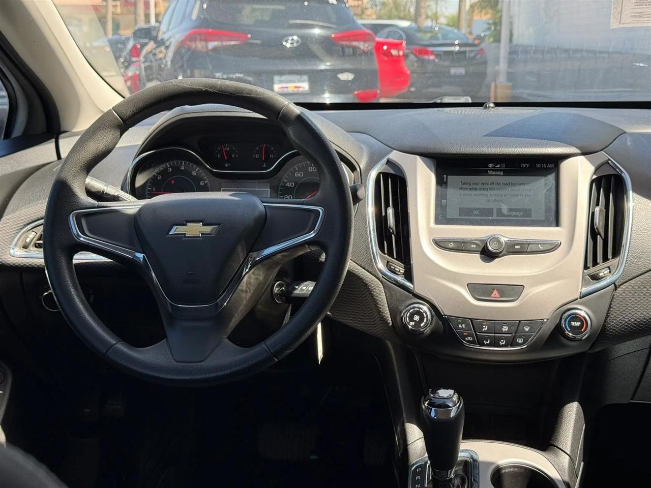 Chevrolet Cruze LS Auto 2017