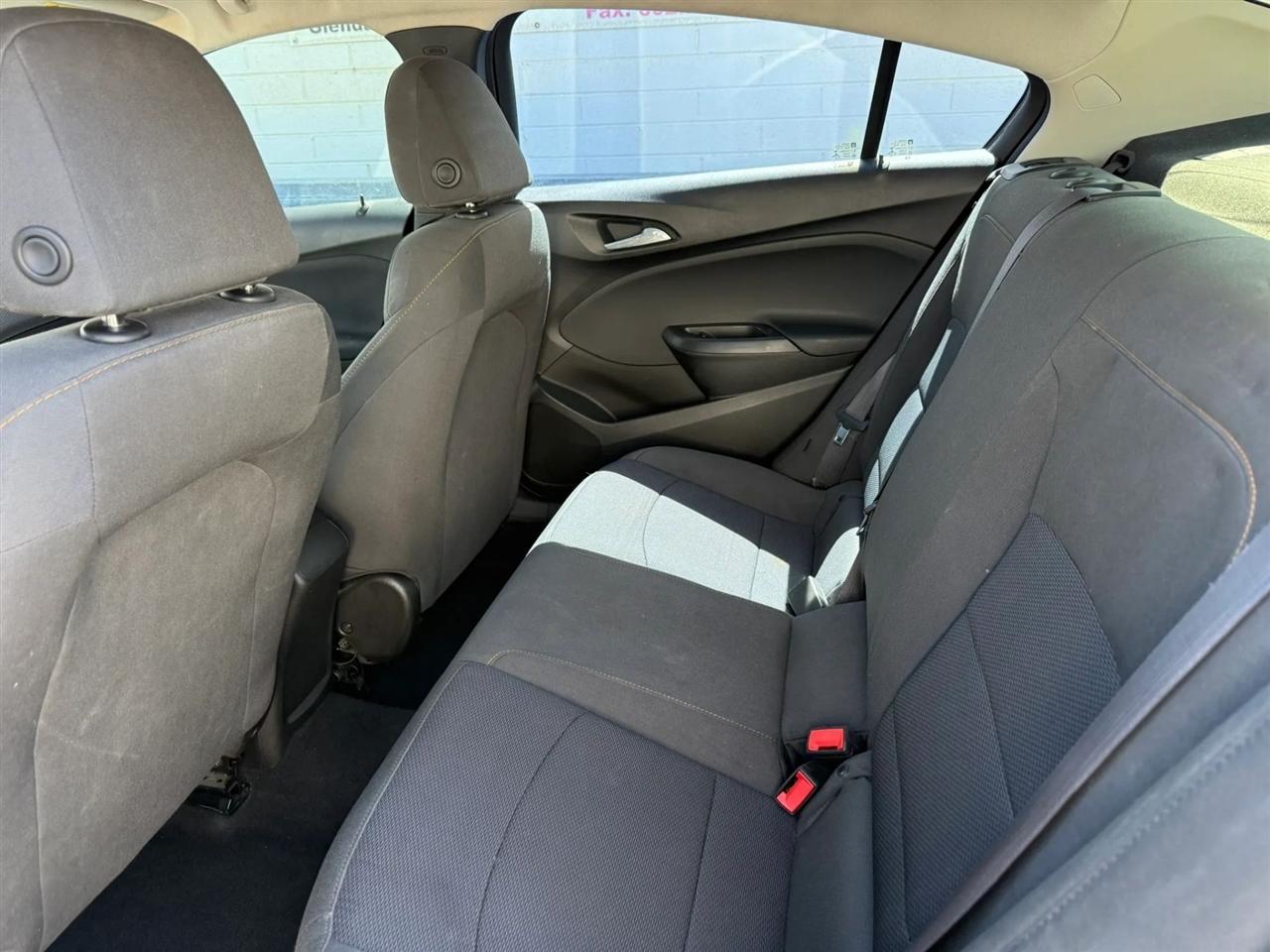 Chevrolet Cruze LS Auto 2017