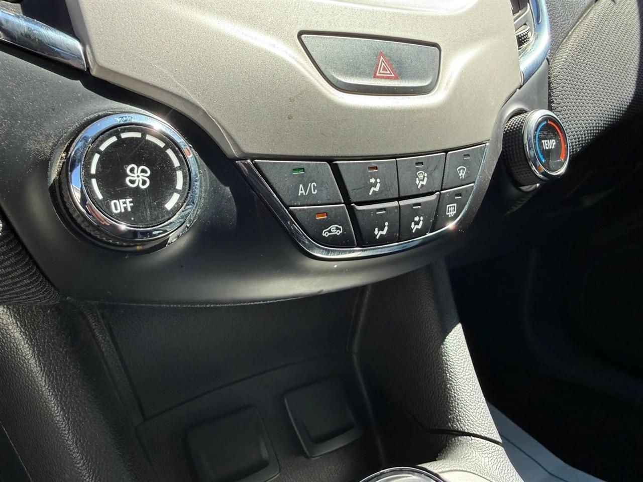 Chevrolet Cruze LS Auto 2017