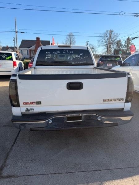 GMC Sierra 1500 SLT Crew Cab 2WD 2006