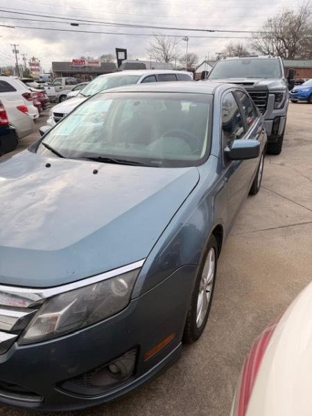 Ford Fusion SE 2012