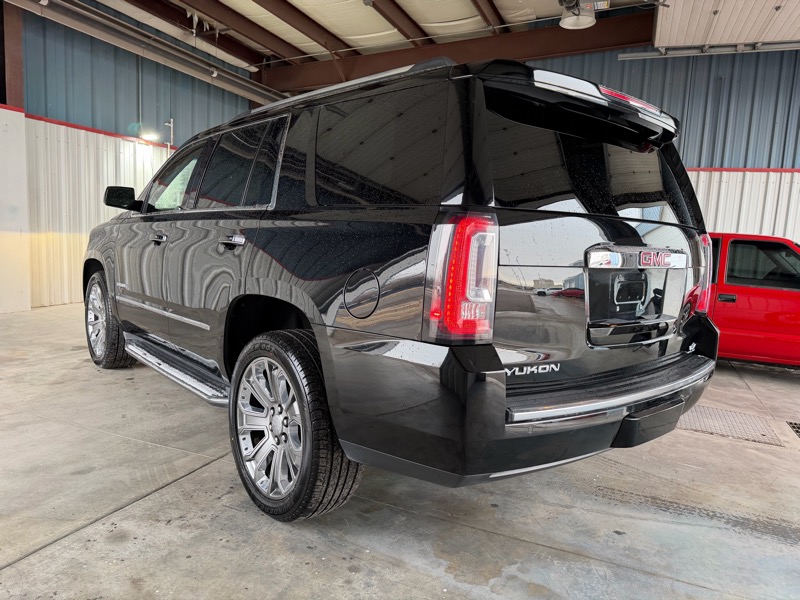 GMC Yukon Denali 4WD 2015