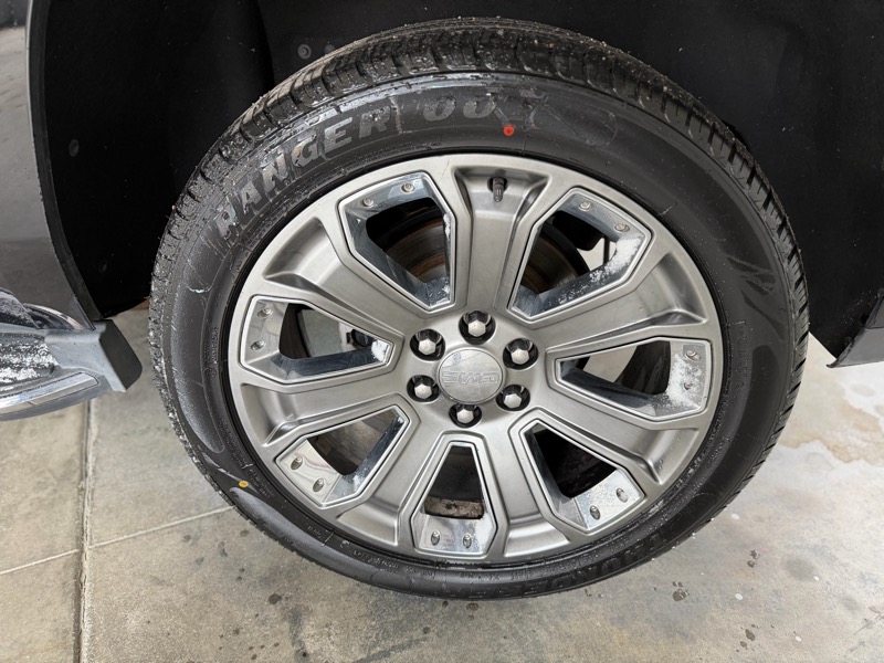 GMC Yukon Denali 4WD 2015