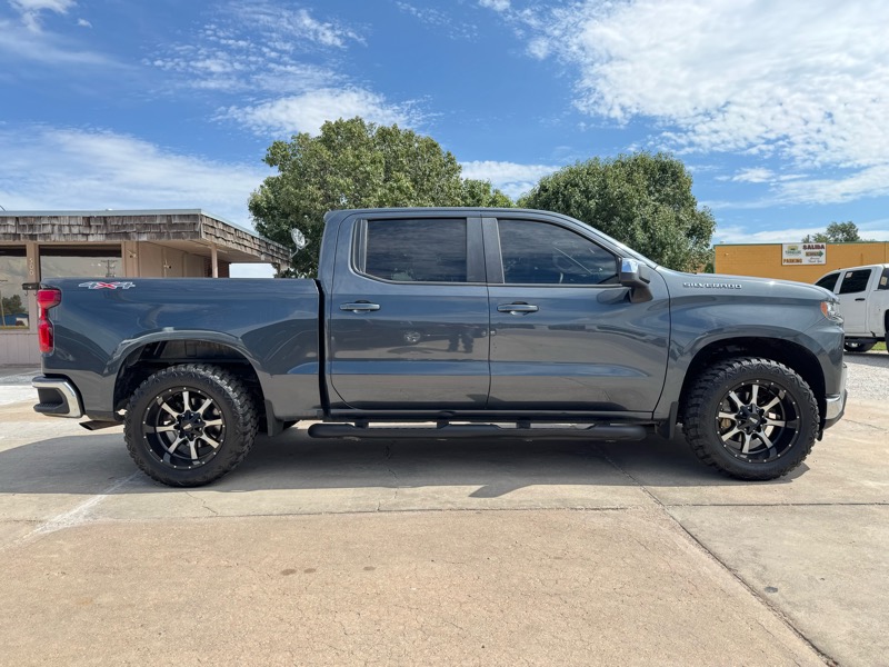 2020 Chevrolet Silverado 1500 LT photo 4