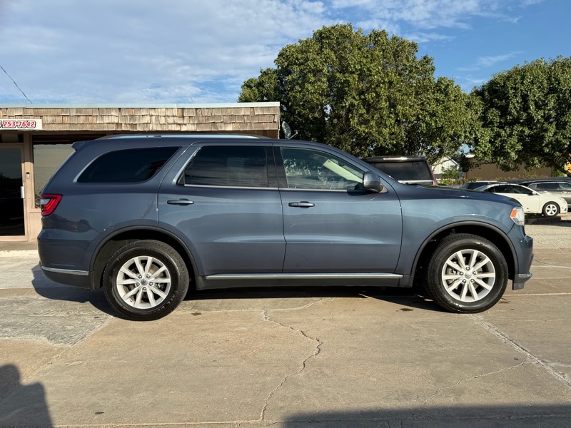 2020 Dodge Durango SXT photo 2
