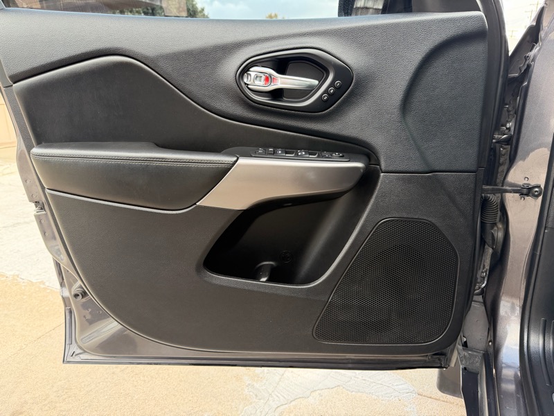 Jeep Cherokee Limited 4WD 2019 Jeep Cherokee Limited 4WD 2019