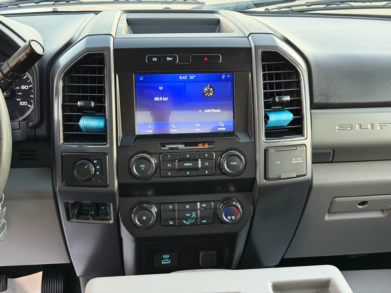 Ford F-250 SD XLT Crew Cab SWB 4WD 2022 Ford F-250 SD XLT Crew Cab SWB 4WD 2022