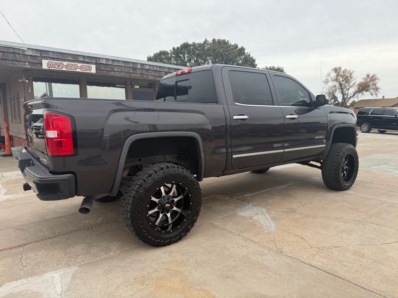 GMC Sierra 1500 Denali Crew Cab Long Box 4WD 2015 GMC Sierra 1500 Denali Crew Cab Long Box 4WD 2015