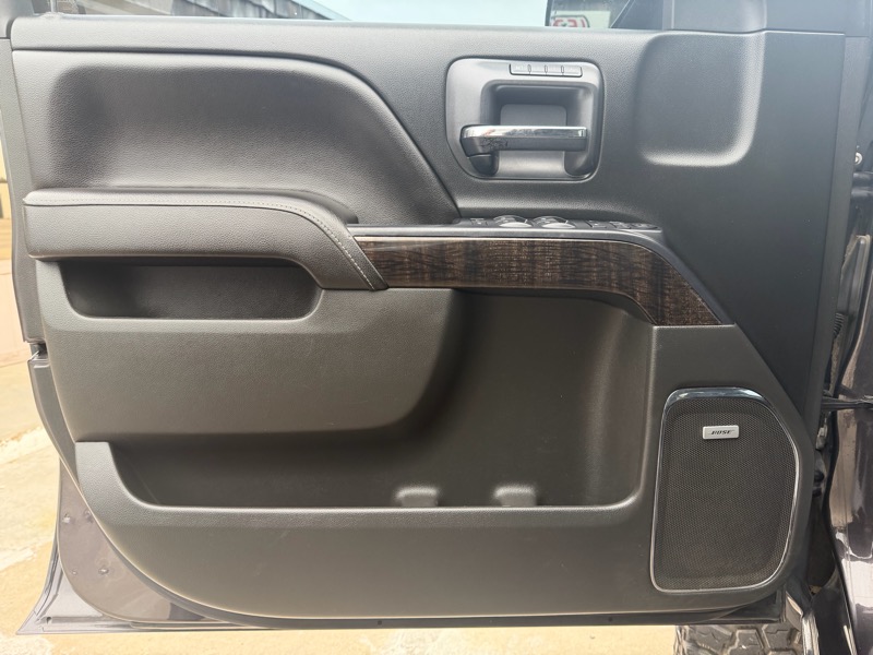 GMC Sierra 1500 Denali Crew Cab Long Box 4WD 2015 GMC Sierra 1500 Denali Crew Cab Long Box 4WD 2015