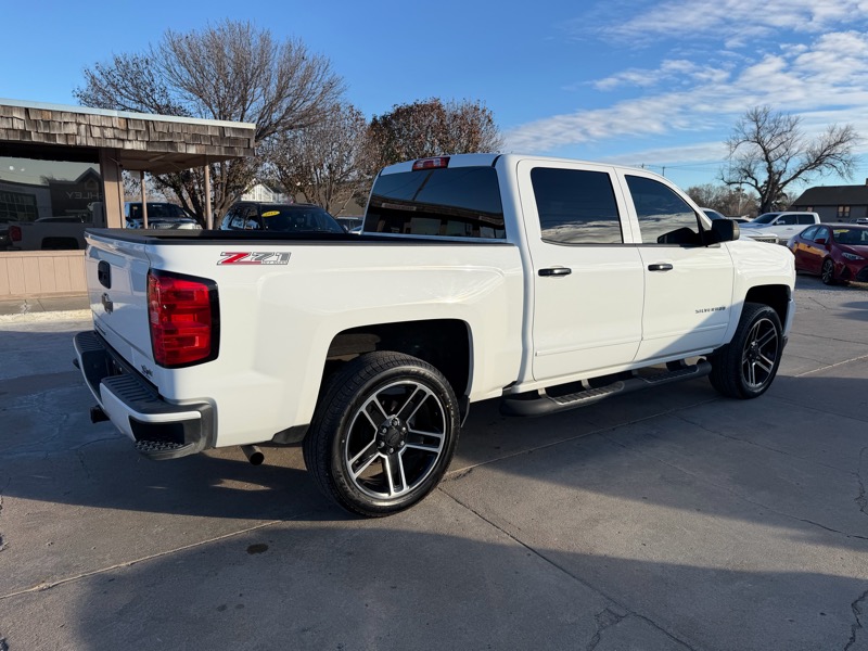 Chevrolet Silverado 1500 LT Crew Cab 4WD 2017