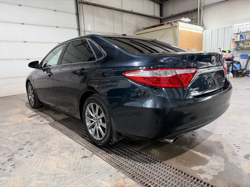 Toyota Camry XLE V6 2015