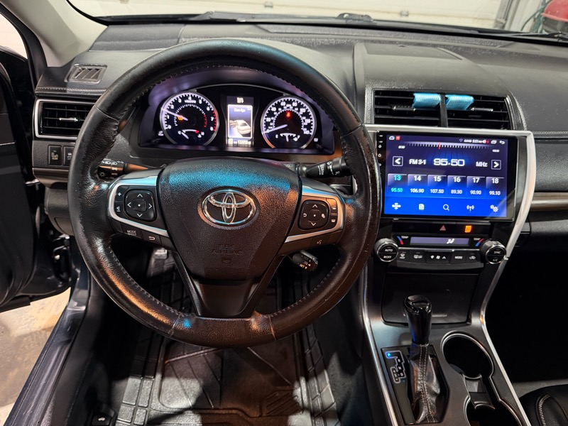 Toyota Camry XLE V6 2015