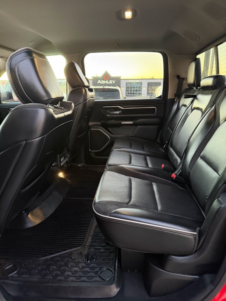 RAM 1500 Laramie Crew Cab SWB 4WD 2019