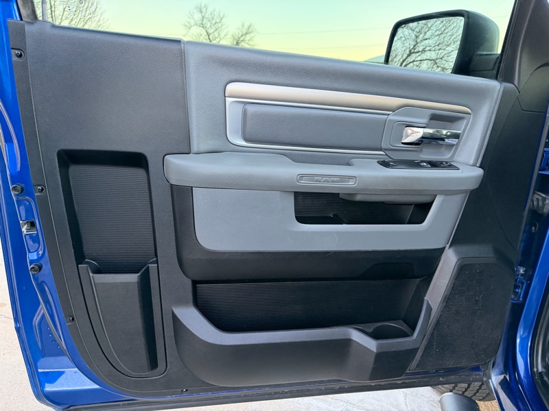 RAM 1500 Tradesman Regular Cab SWB 2WD 2015