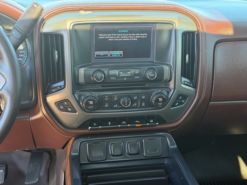 Chevrolet Silverado 1500 High Country Crew Cab 4WD 2015