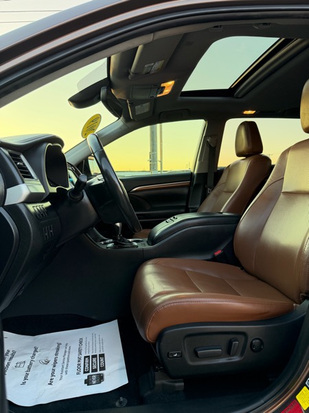 Toyota Highlander Limited FWD V6 2019