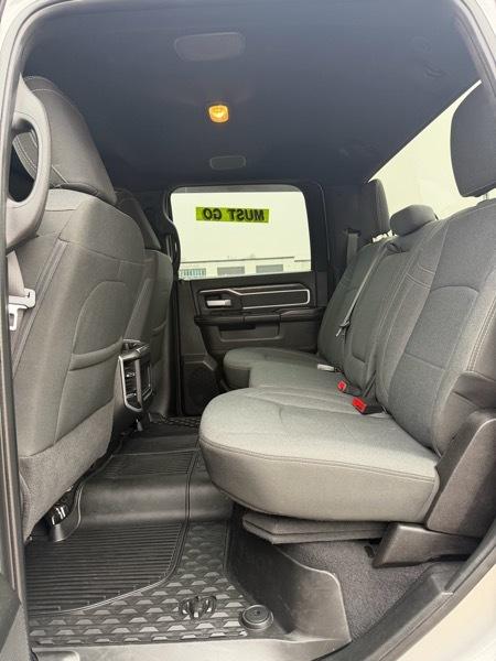 RAM 2500 Big Horn Crew Cab 4WD SWB 2021