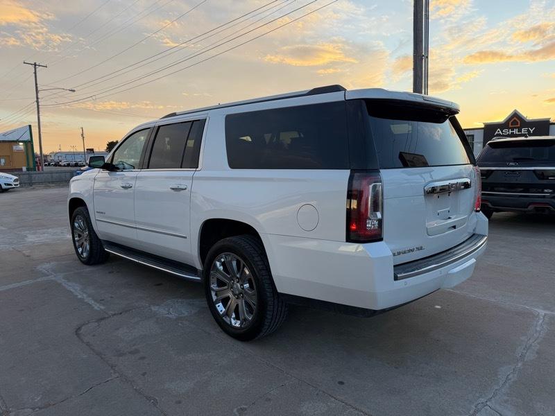 GMC Yukon XL Denali 4WD 2016