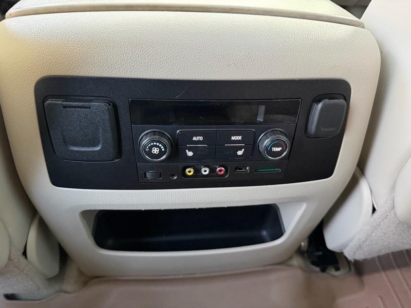 GMC Yukon XL Denali 4WD 2016