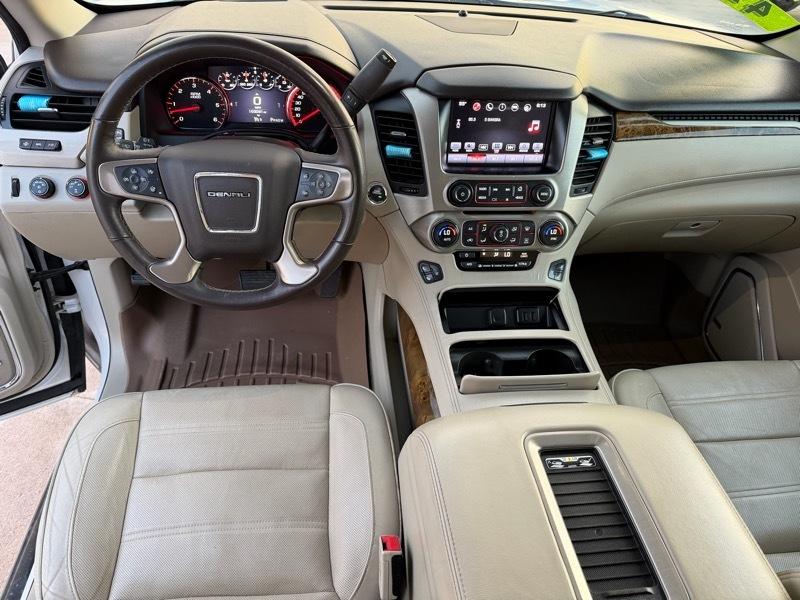 GMC Yukon XL Denali 4WD 2016