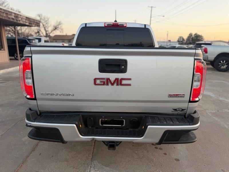 GMC Canyon SLE Crew Cab 4WD 2017