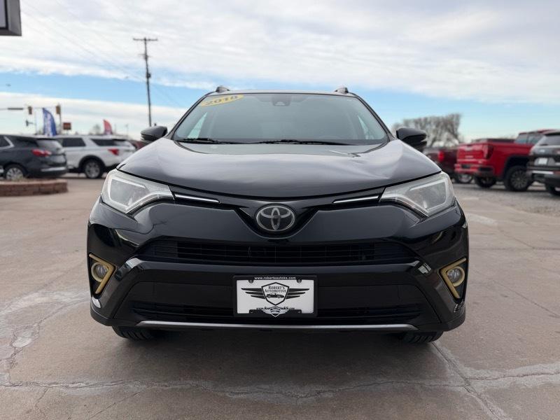 Toyota RAV4 XLE FWD 2018