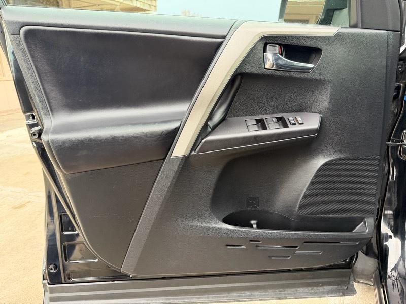 Toyota RAV4 XLE FWD 2018