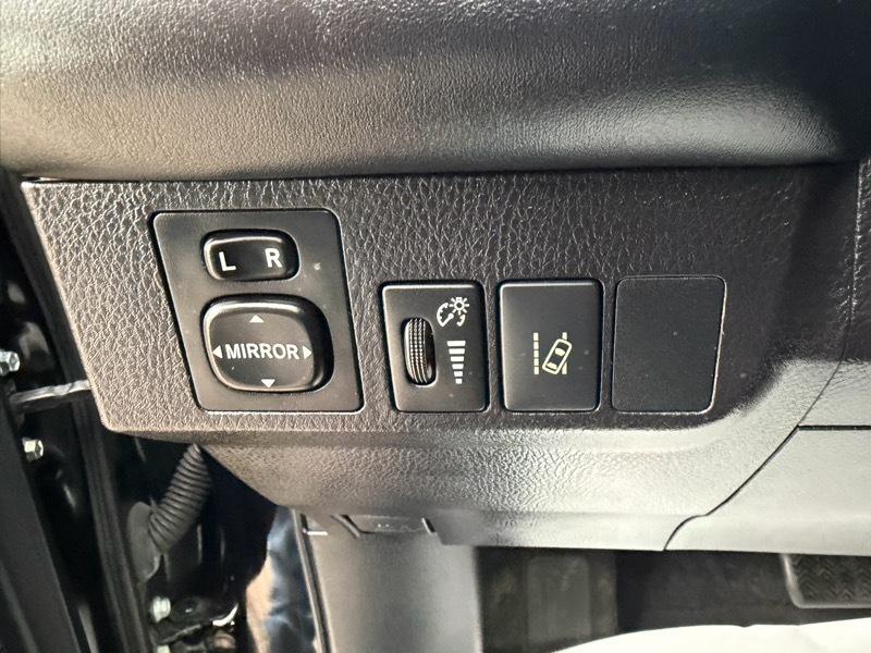 Toyota RAV4 XLE FWD 2018