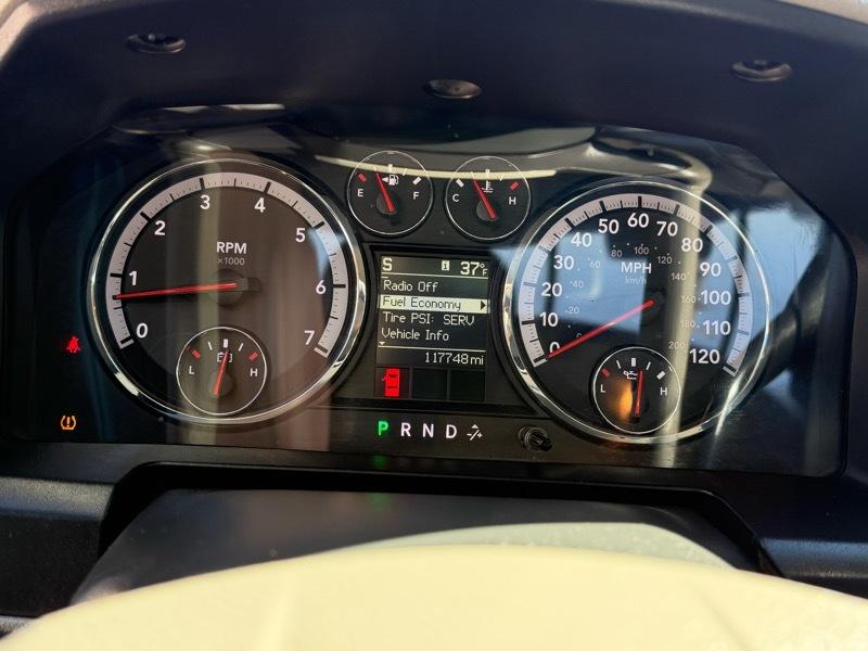 RAM 1500 SLT Quad Cab 2WD 2012