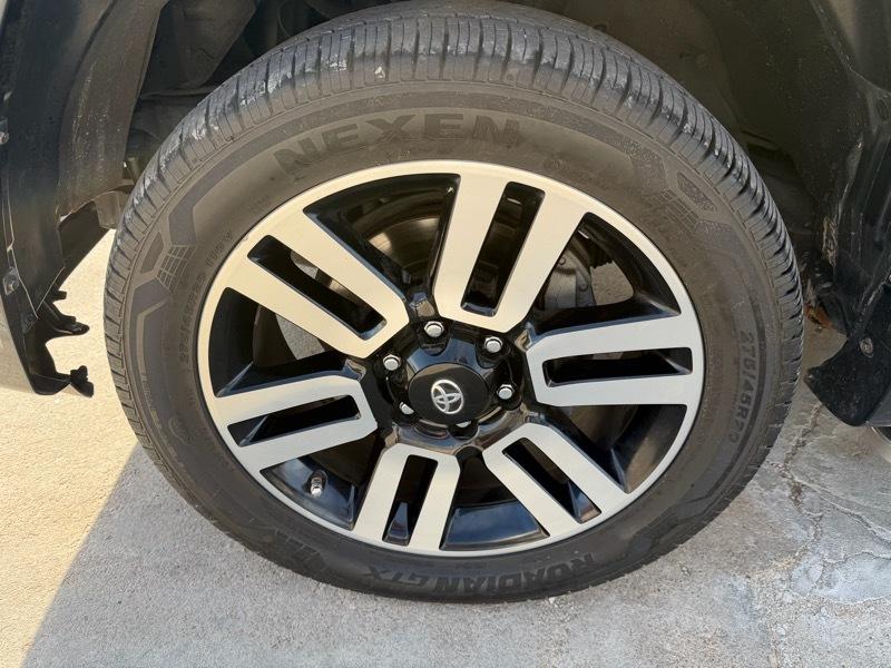 Toyota 4Runner SR5 4WD 2016