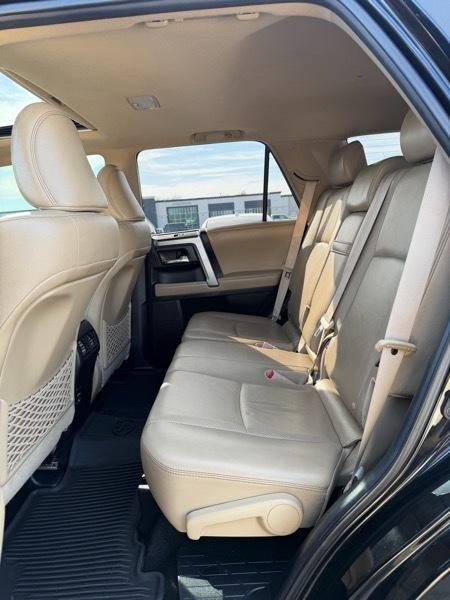 Toyota 4Runner SR5 4WD 2016