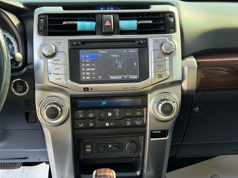 Toyota 4Runner SR5 4WD 2016