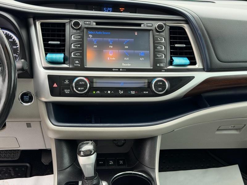 Toyota Highlander Limited Platinum AWD V6 2015