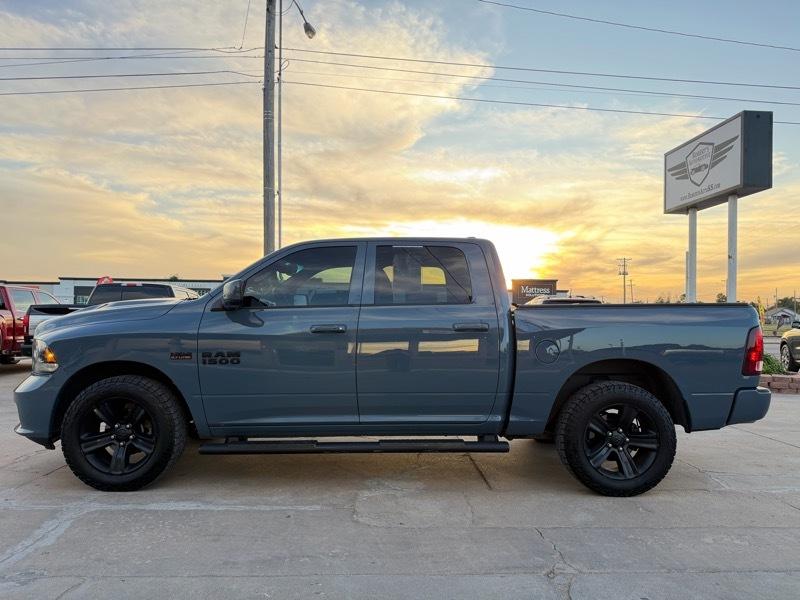 RAM 1500 Sport Crew Cab SWB 4WD 2015