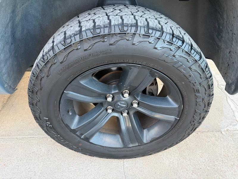 RAM 1500 Sport Crew Cab SWB 4WD 2015